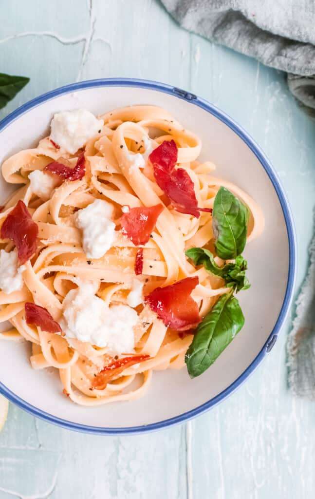 Carbonara with Crispy Prosciutto