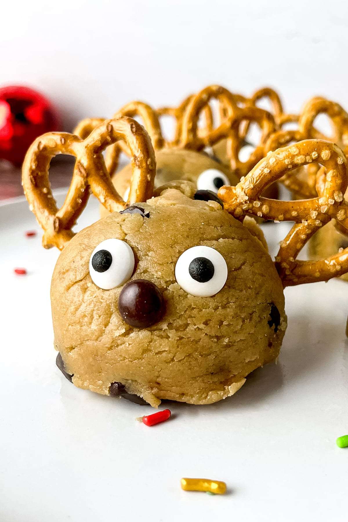 Edible Peanut Butter Cookie Dough Reindeer bites