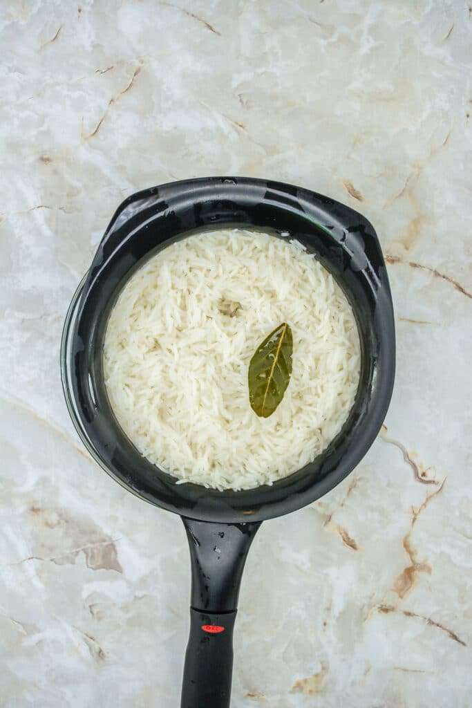 Remove bay leaf