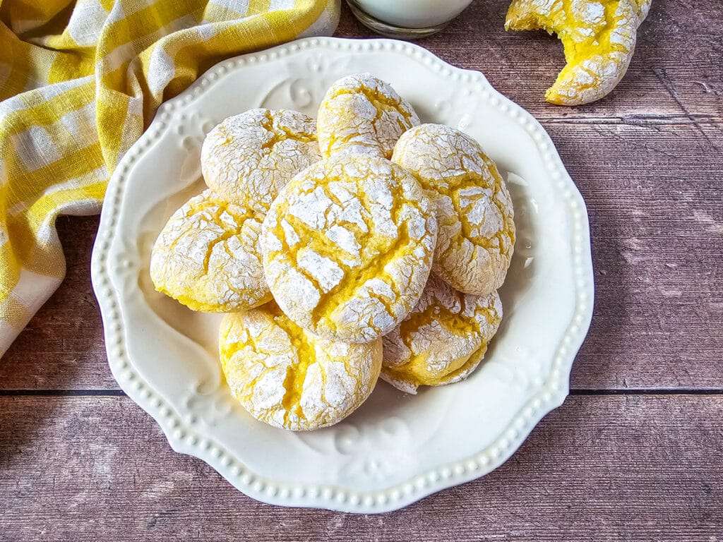 Lemon Crinkle Cookies with Cake Mix