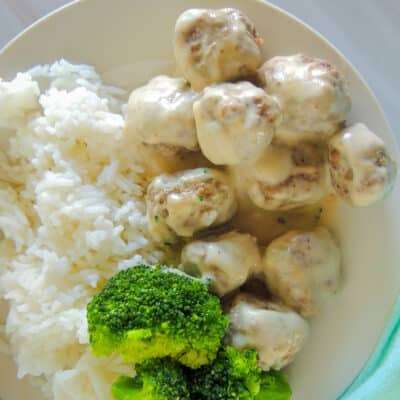 Meatballs with Rice and Gravy