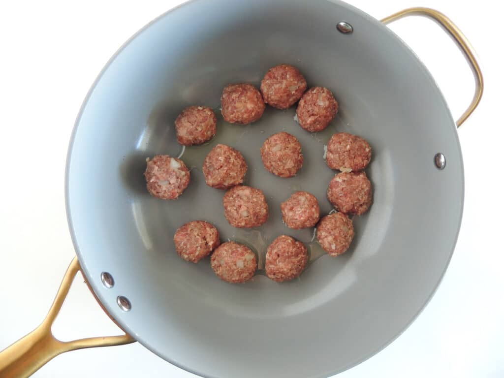 Add to a pan with oil