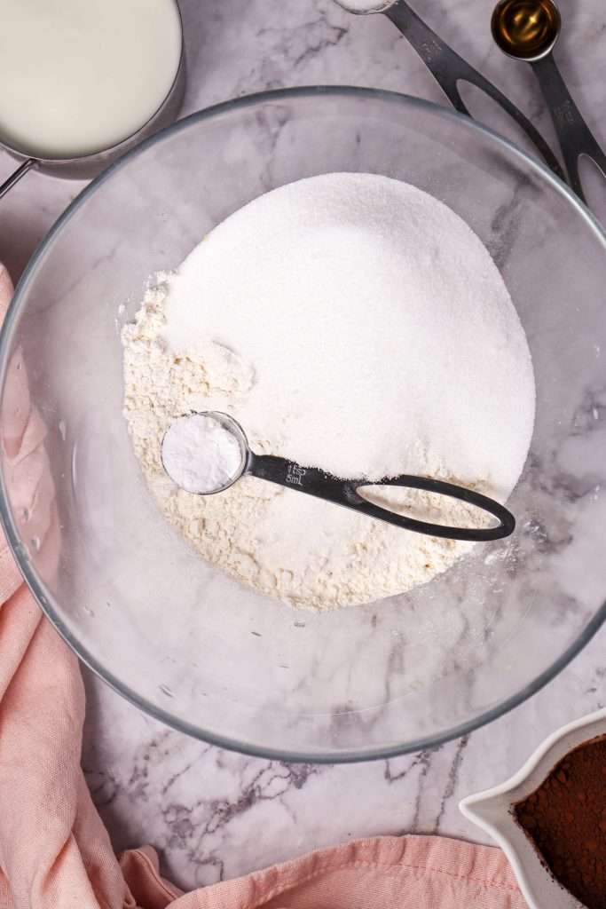 Mix flour and sugar