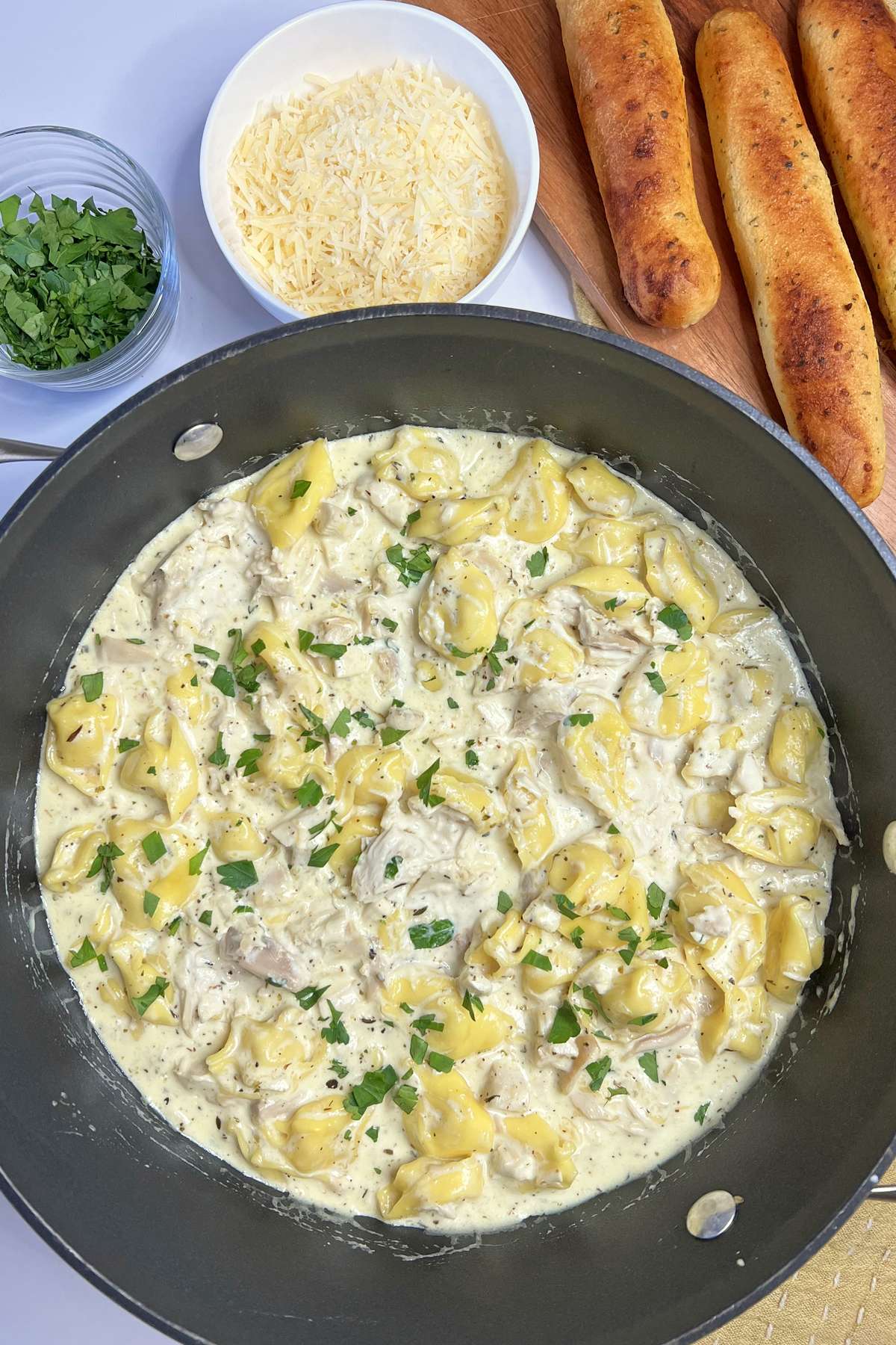 Alfredo Tortellini Chicken