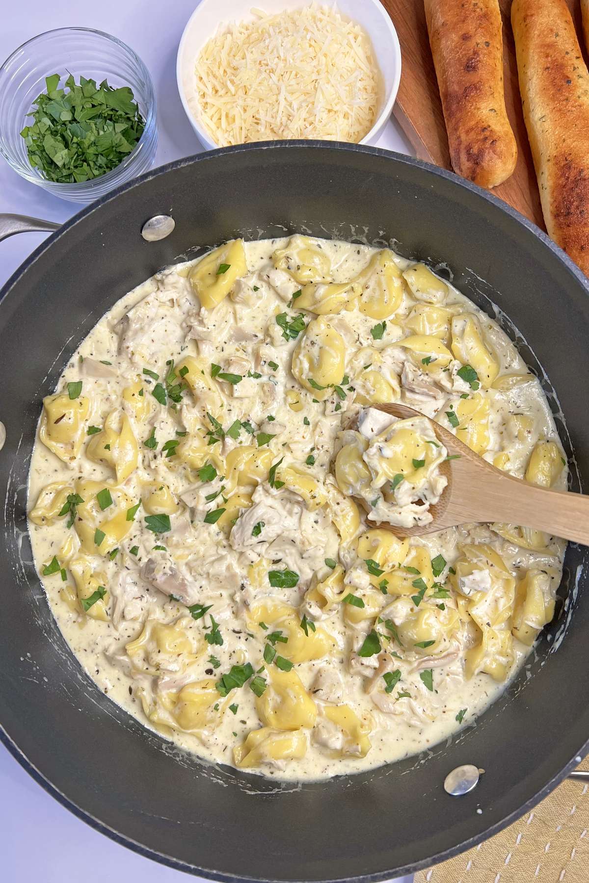 Alfredo Tortellini Chicken