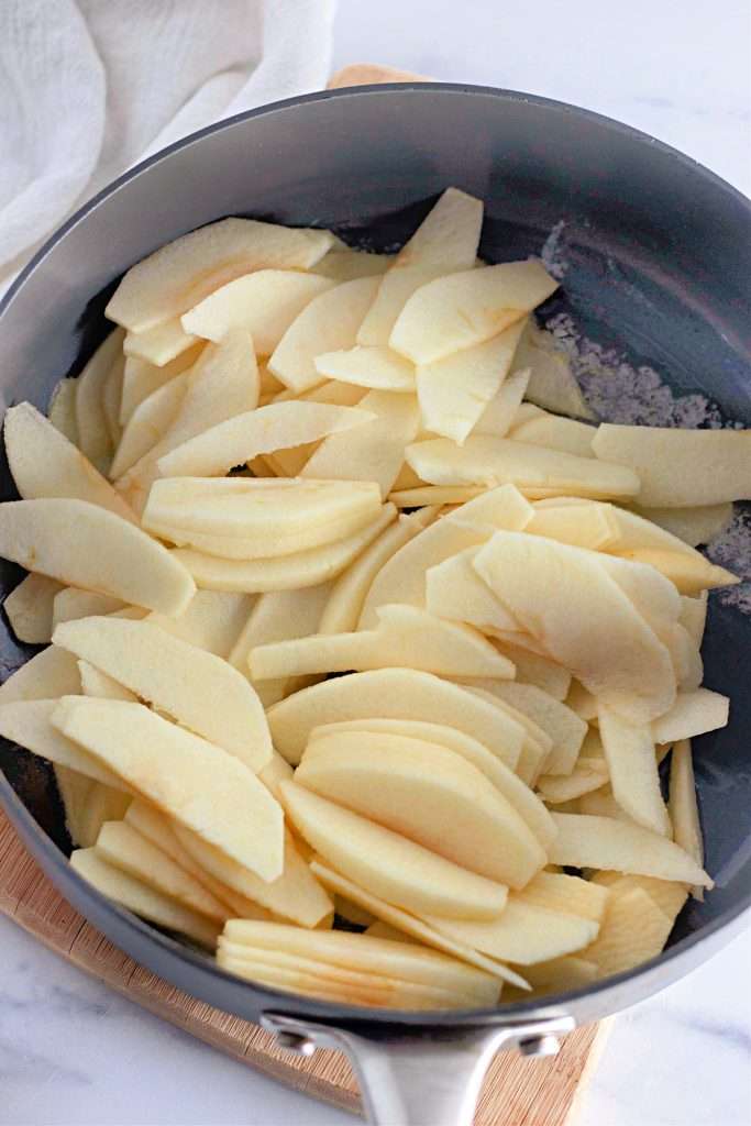 Thinly slice apples