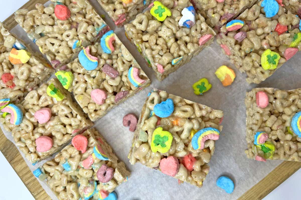 Lucky Charms Krispie Treats