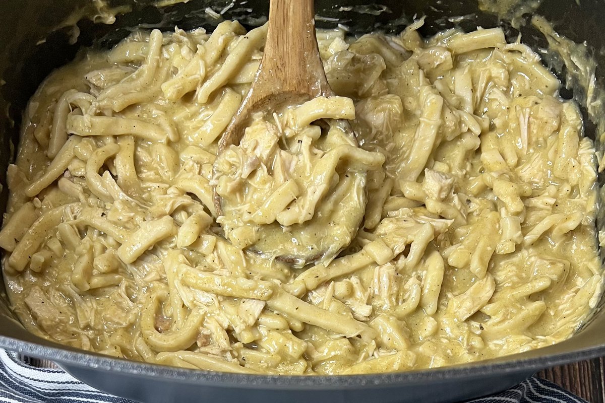 Crockpot Chicken and Noodles