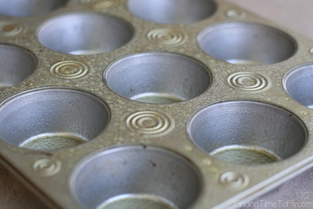 Spray a muffin pan.