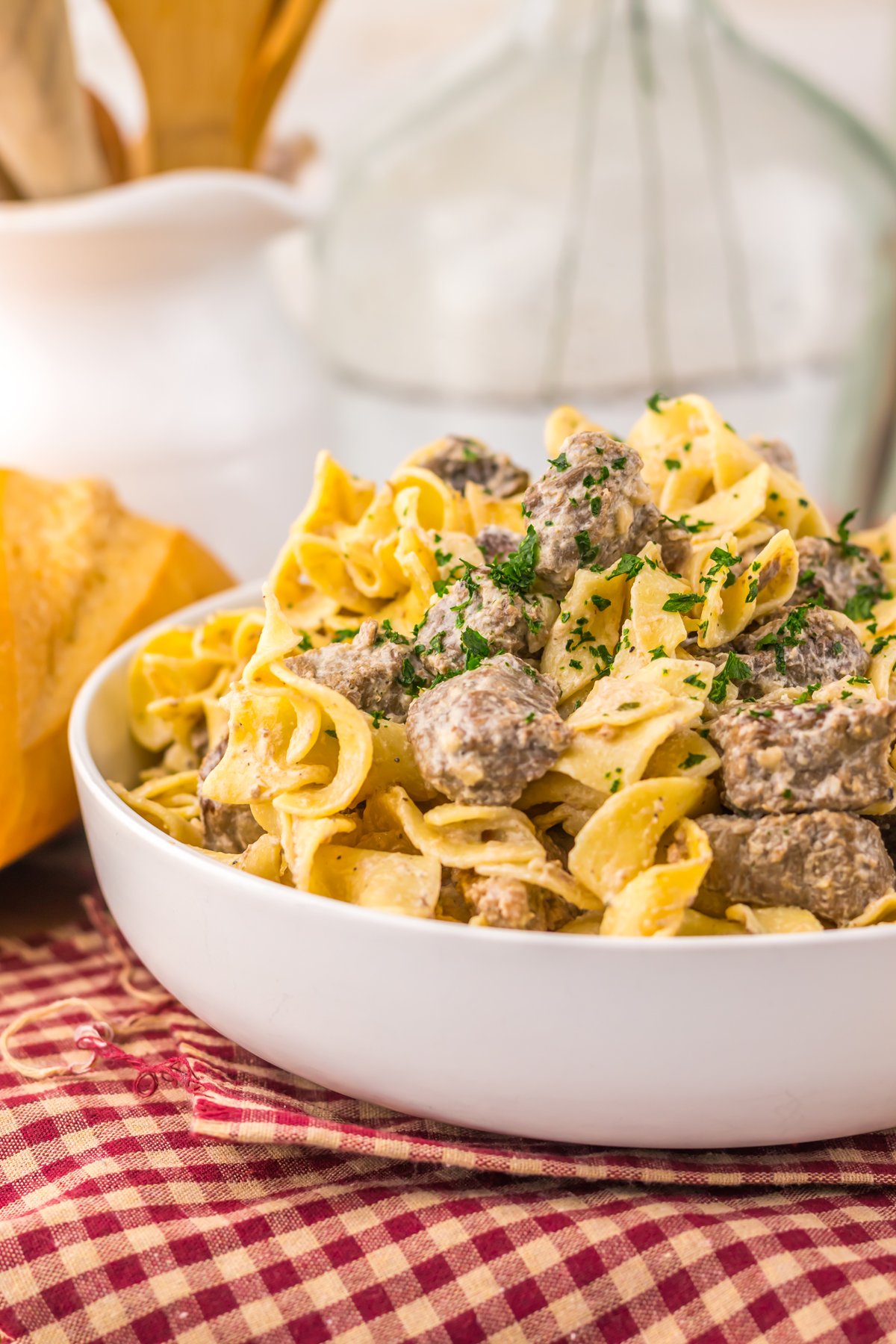 Slow Cooker Beef and Noodles